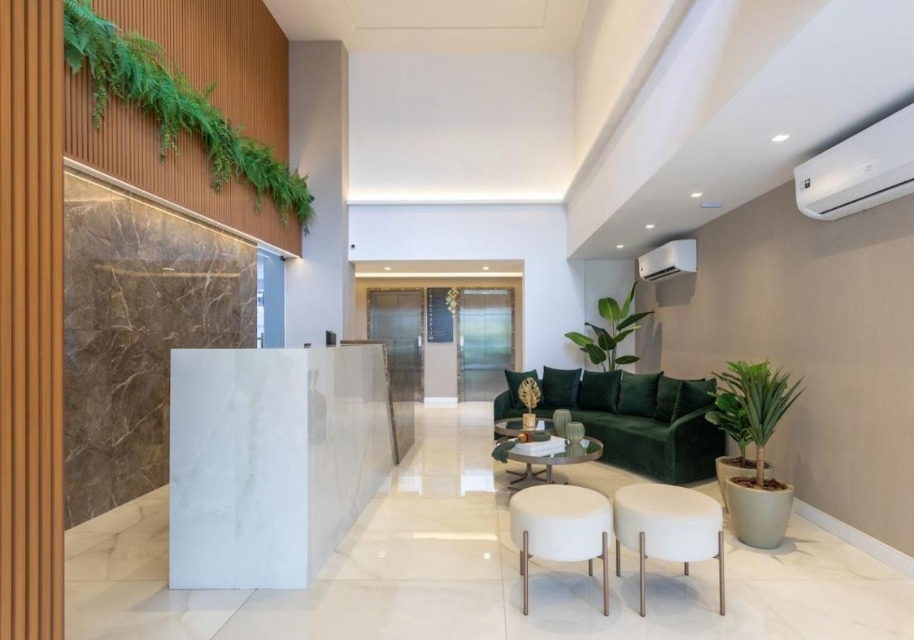 Flat Luxo Tambau